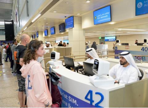 الفريق محمد المري يشكر مأموري الجوازات والمنافذ الجوية في مطارات دبي على جهودهم خلال عيد الأضحى